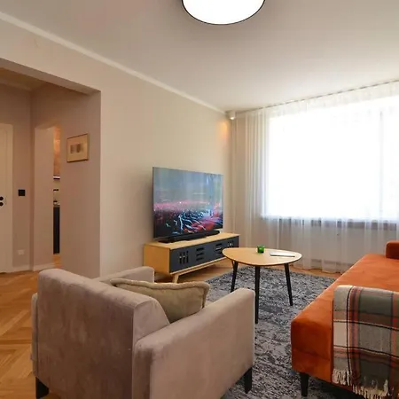 Apartment Pepleri 5 Near The Center *